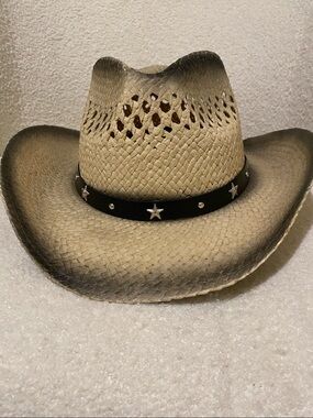 Western Straw Cowboy Hat with Star Accent Band - Natural/Tan